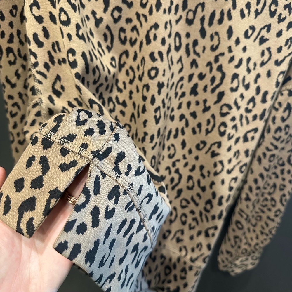 SSYS The Label | Tan and Black Animal Print Sweatshirt | Medium - Picture 4 of 7